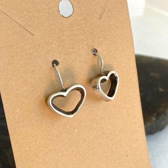 Sterling Silver 925 0.75" Simplistic Open Heart Dangle Earrings - Picture 8 of 16